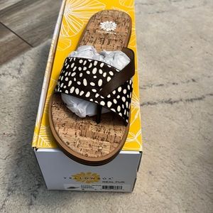 Yellow box Barann cheeta flip flop